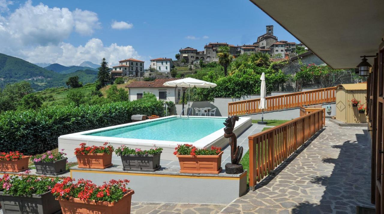 Casa Margherita Celide San Romano エクステリア 写真